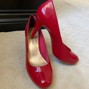 Madden Girl Getta Platform Pumps